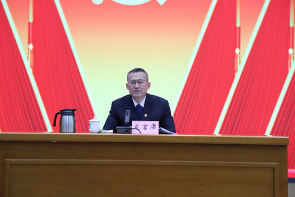 集團(tuán)黨委書記、董事長劉家昌代表上一屆600副本.jpg